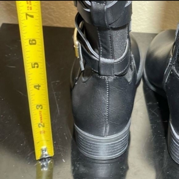 NWB Leather Boots size 6W - Picture 13 of 13